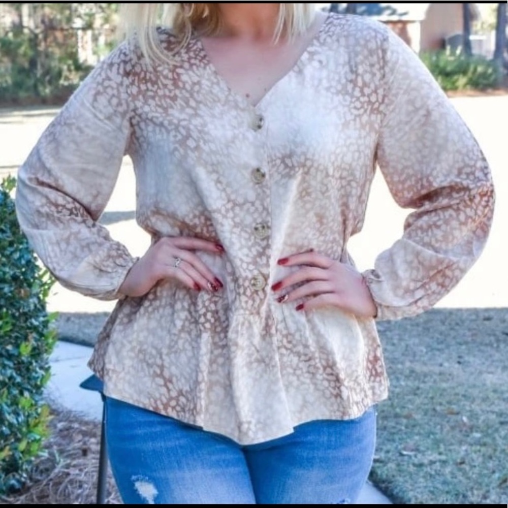Blush/Cream Cheetah Top